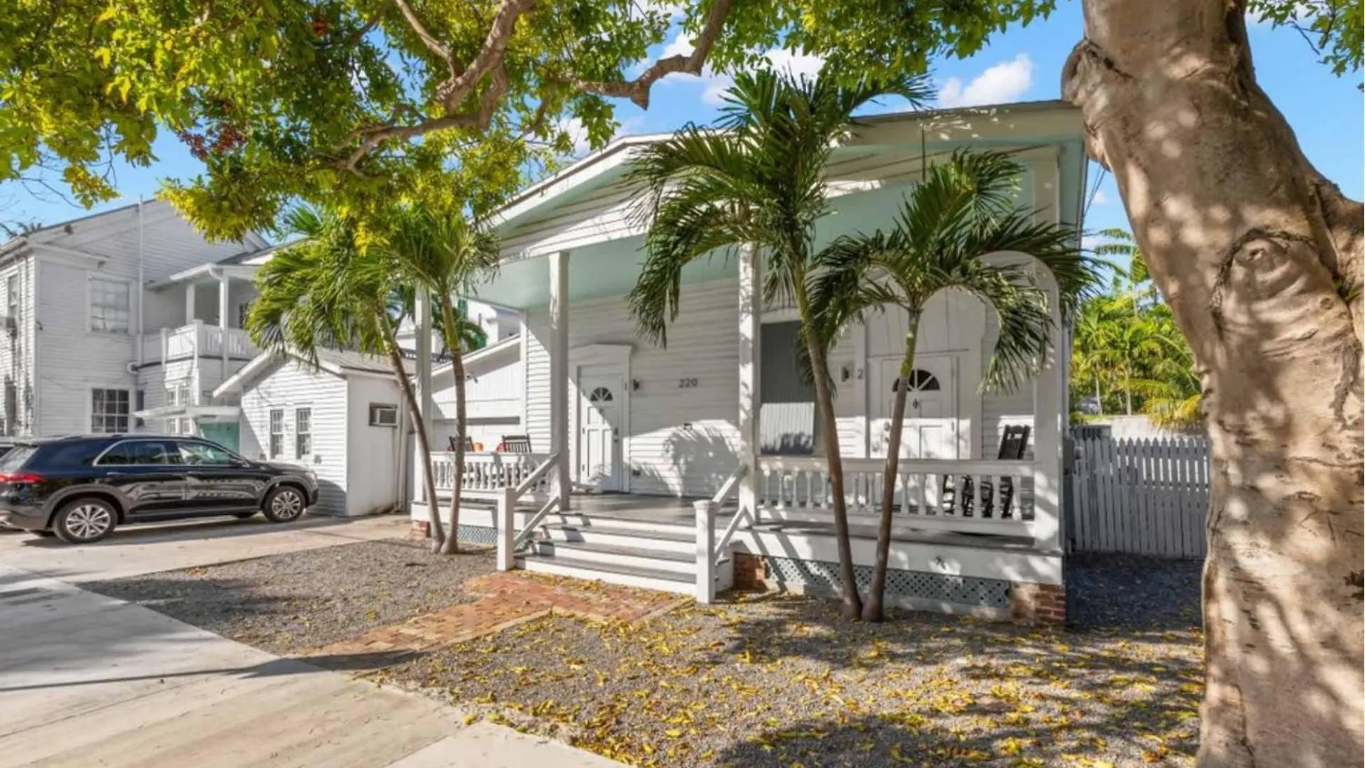 Mesa House, Dos -Unreal Location Apartment Key West