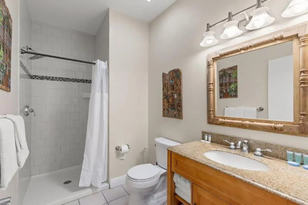 Mesa House, Dos -Unreal Location Apartment Key West